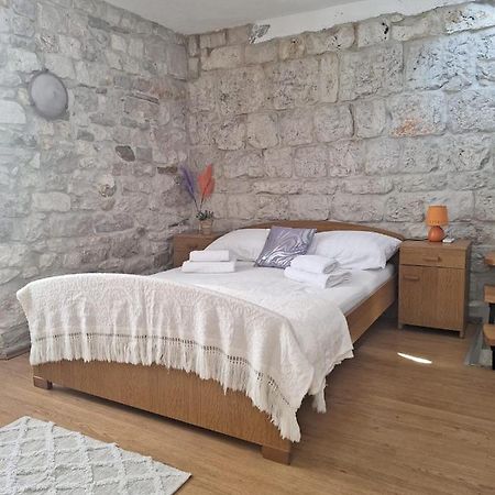 Apartment Tonka Трогир Екстериор снимка