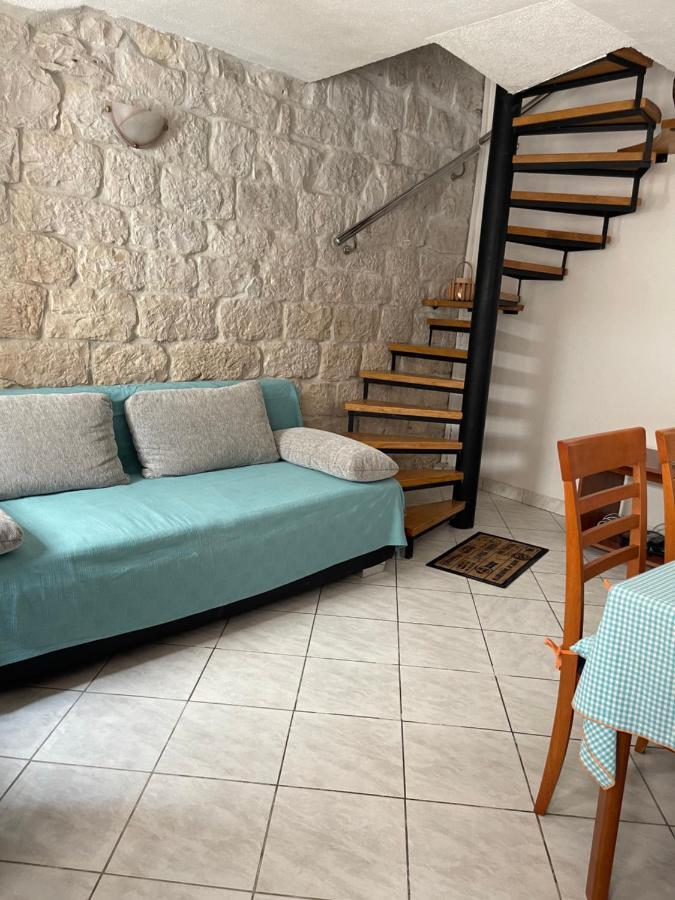 Apartment Tonka Трогир Екстериор снимка