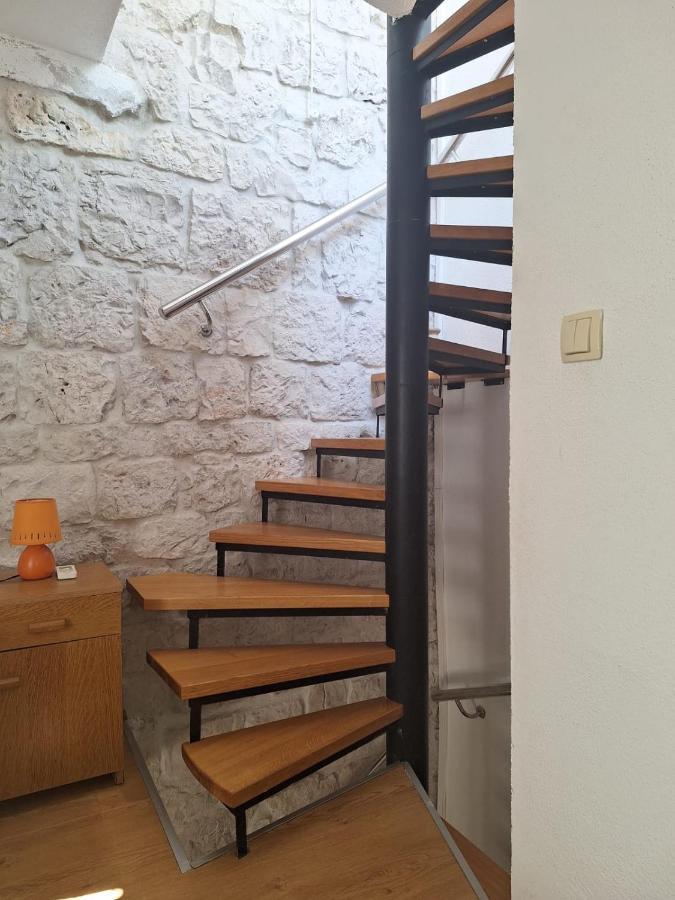 Apartment Tonka Трогир Екстериор снимка